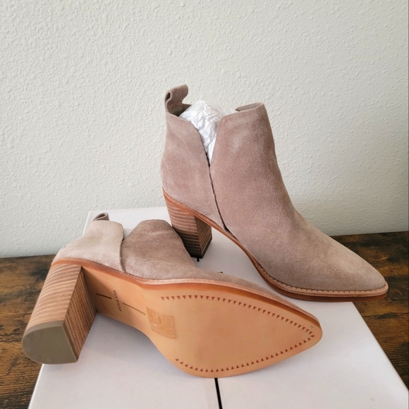 DOLCE VITA SHANON MASHROOM SUEDE BOOTIE, SIZE 6 - Picture 4 of 6